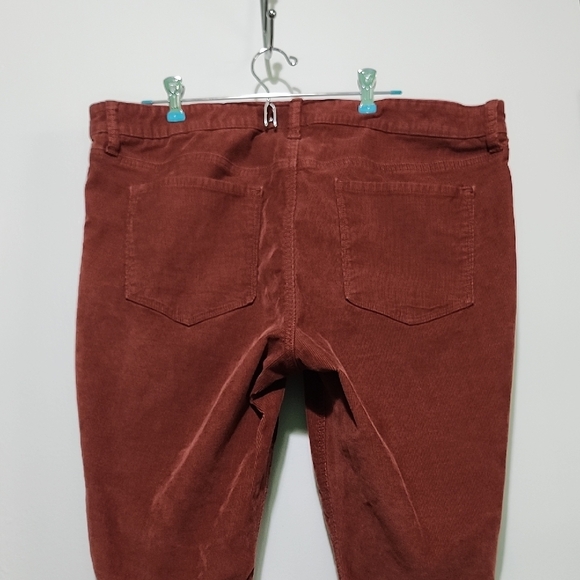 Old Navy Women's High Rise Jeans - Deep Rust - Picture 4 of 5